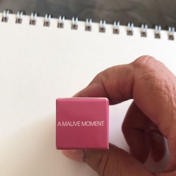 Juvia’s Place The Nude Mauves A Mauve Moment NIB - Picture 2 of 5